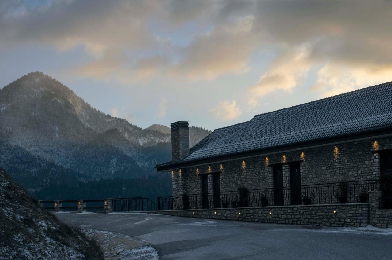 με θέα Landhaus Mega Chorio
